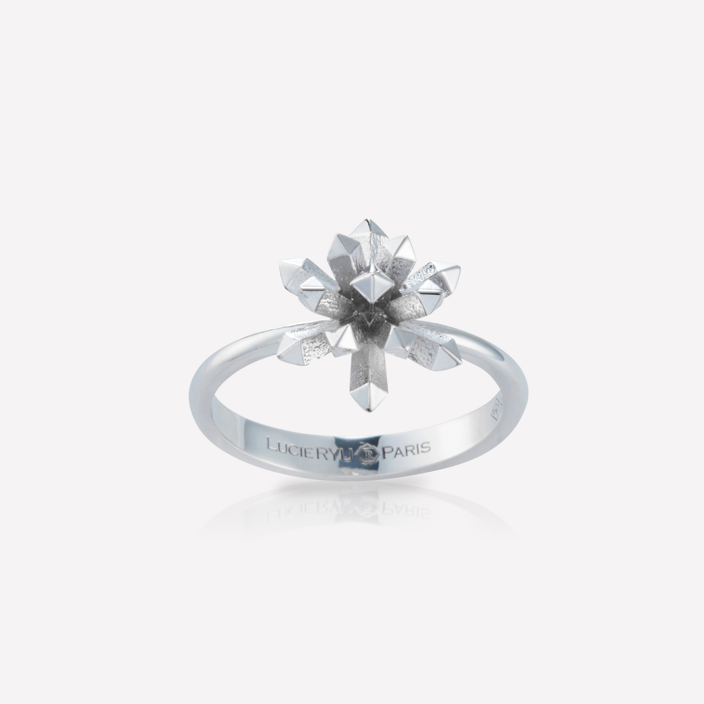 Le Quartz Bague, Grand