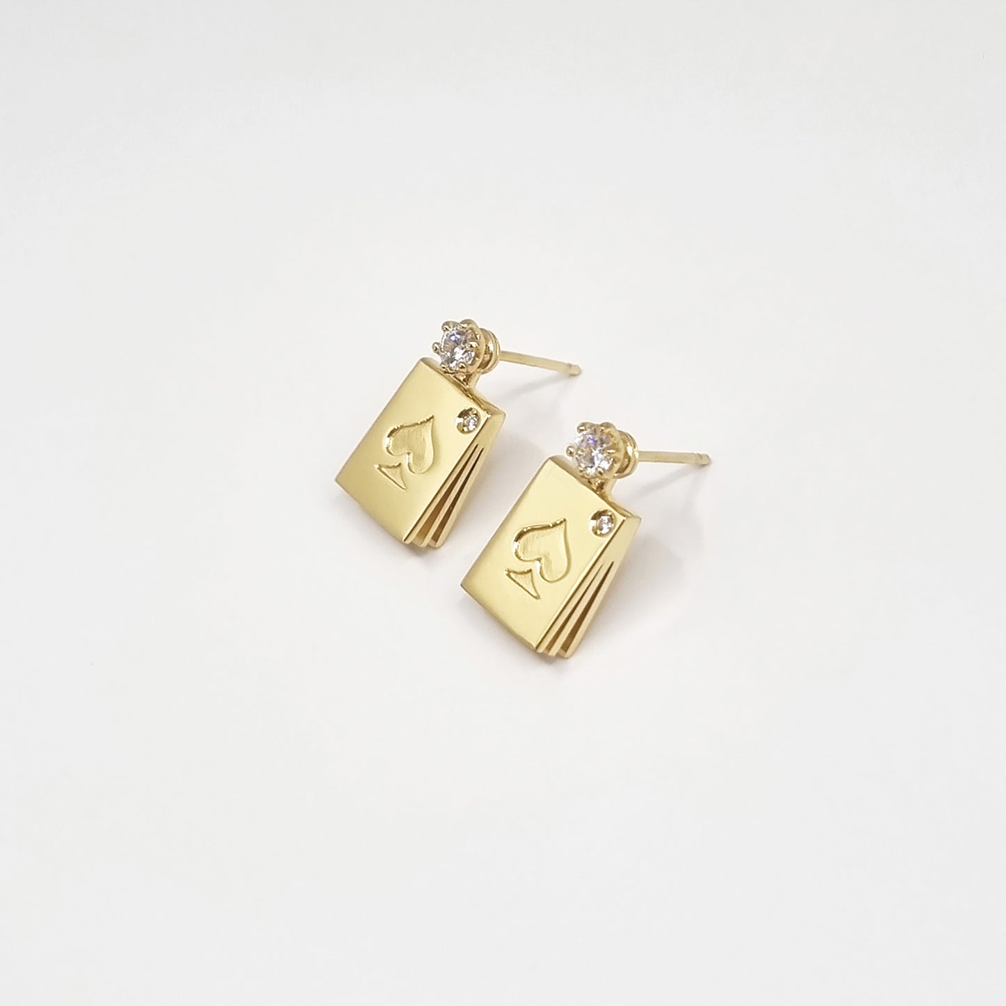 Alice Boucle d'oreilles, Pique