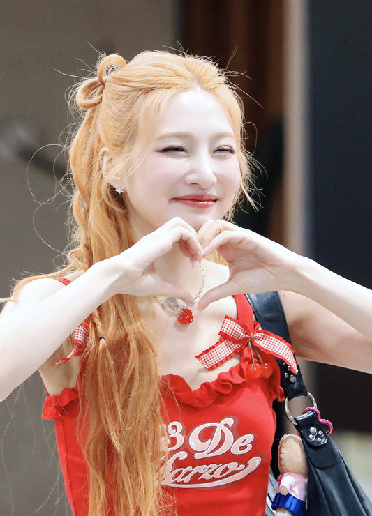 Red Velvet Joy with Le Quartz