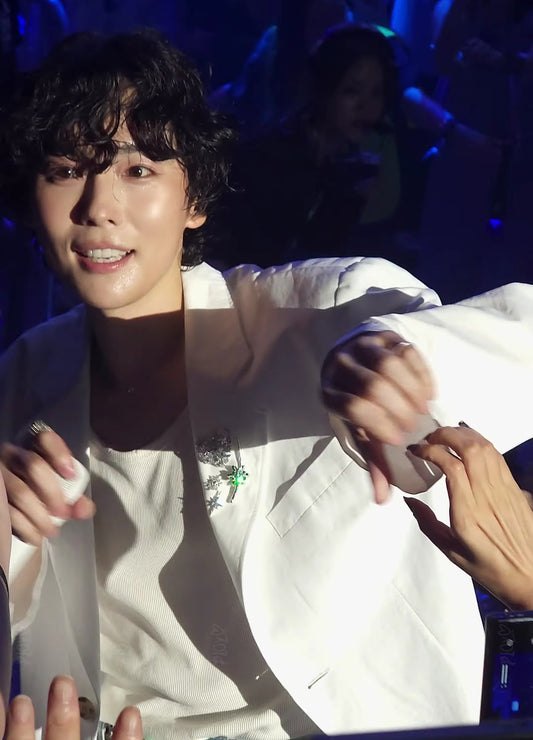 Winner Kim JinWoo with Le Quartz